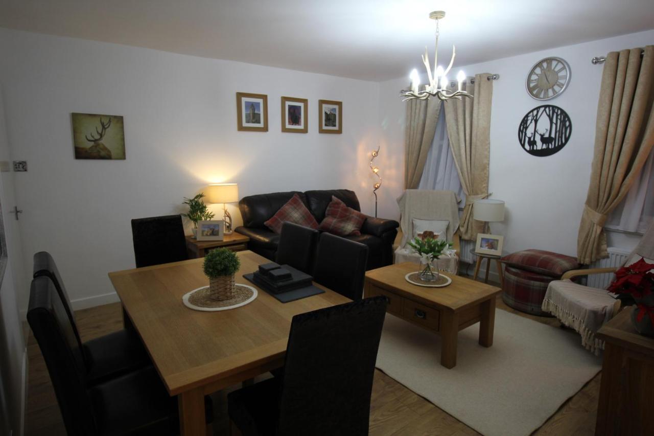 Historic Old Town 2 Bed Ground Floor Apartment 스털링 외부 사진