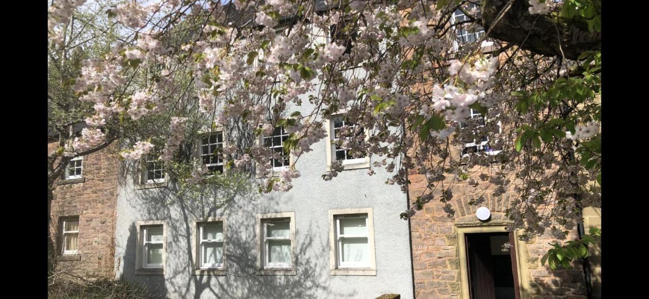 Historic Old Town 2 Bed Ground Floor Apartment 스털링 외부 사진